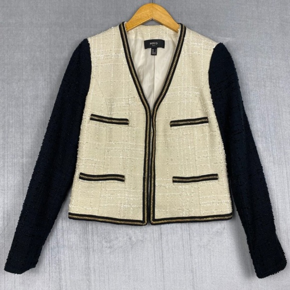MNG Mango Blazer Womens 6 Cropped Boucle Tweed Brass Chain Accent Old Money